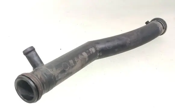 Volkswagen PASSAT B6 Engine coolant pipe/hose 03C121065B