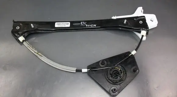 Volkswagen Jetta VI Rear window lifting mechanism without motor 5C6839461D
