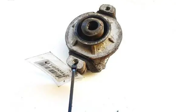Audi A8 S8 D3 4E Engine mount bracket 4E0399151AP