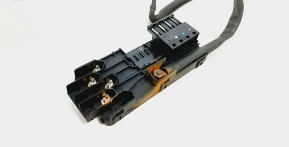 Mercedes-Benz CLS C219 Fuse module 2115452301