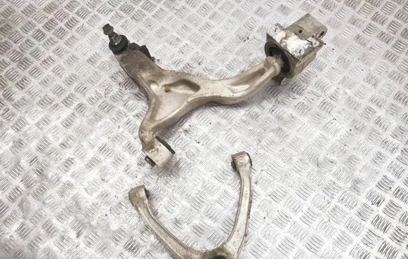 Infiniti Q50 Front lower control arm/wishbone