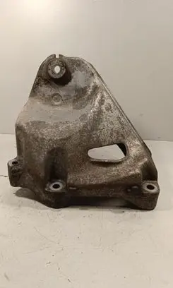 Mercedes-Benz C W205 Engine mounting bracket A6262230100