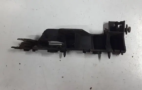 Audi A6 S6 C7 4G Front bumper mounting bracket 