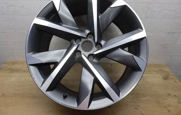 R20 alloy rim