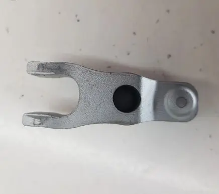 Opel Zafira C Fuel Injector clamp holder 82546