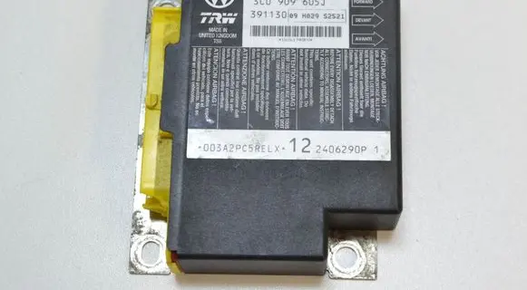 Audi A5 8T 8F Airbag control unit/module 3C0909605J