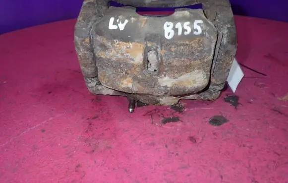 Nissan Qashqai Front brake caliper