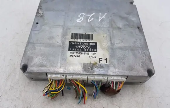 Toyota Corolla Verso AR10 Engine control unit/module 896610F010 MB1758006463