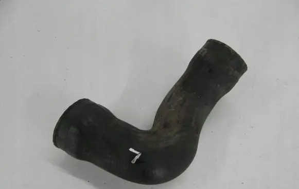 Volkswagen PASSAT B5.5 Intercooler hose/pipe 