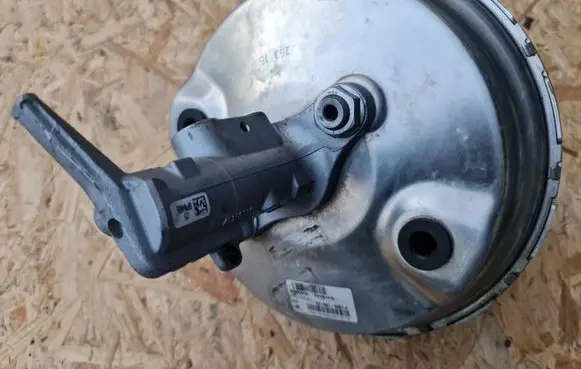 Volvo XC90 Brake booster 31381415 03786704014