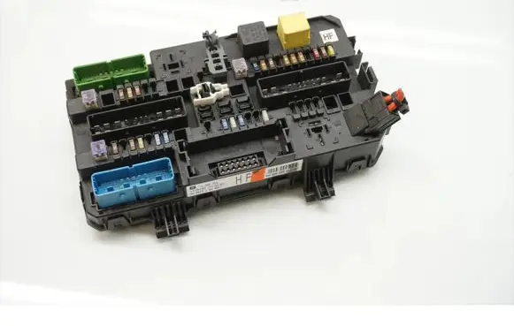 Opel Astra H Fuse box set 13206758