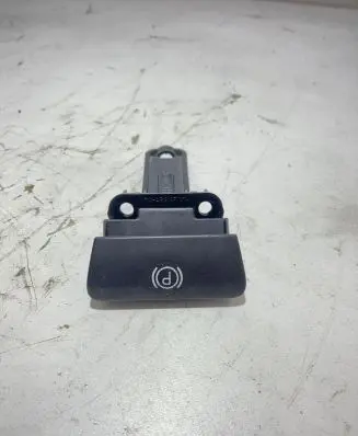 Volvo XC90 Hand brake release handle 8683963