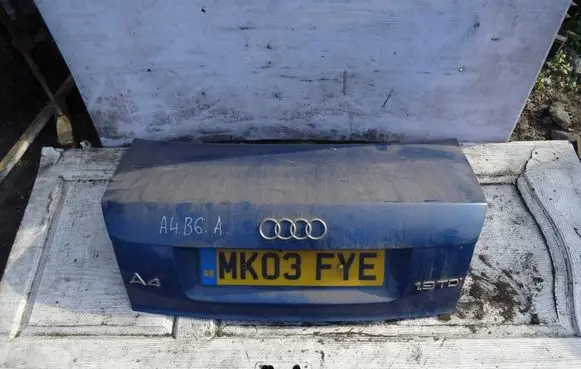 Audi A4 S4 B6 8E 8H Tailgate/trunk/boot lid 8E5827755