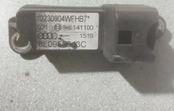 Audi A3 S3 8L Airbag deployment crash/impact sensor 8L0959643C 0230904WFHB7 141100