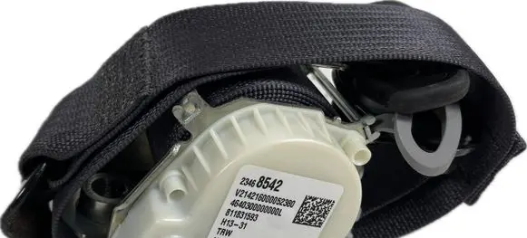Cadillac Escalade IV Rear seatbelt 23468542