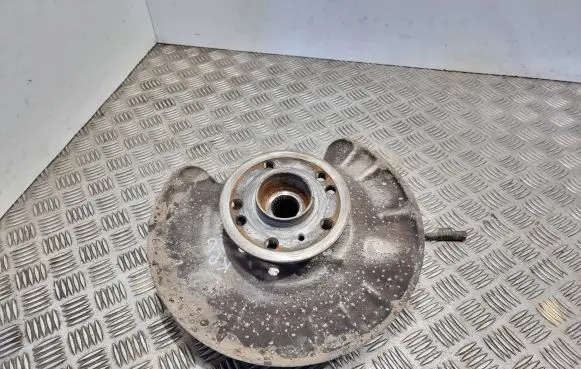 Mercedes-Benz ML W166 Rear wheel hub