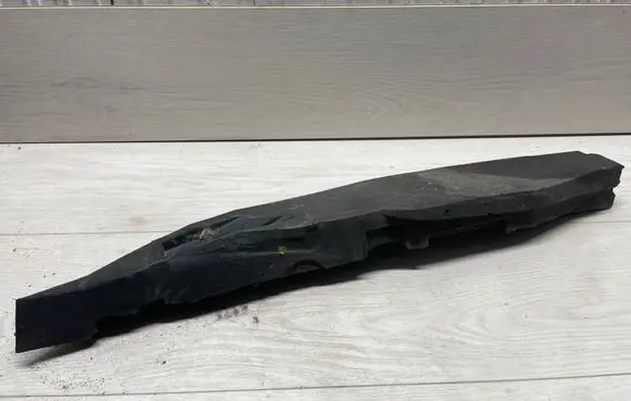 Volkswagen PASSAT B7 Fender foam support/seal 3AA864235