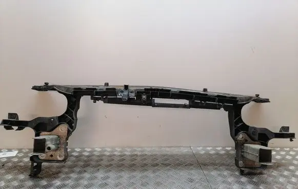 Renault Megane II Radiator support slam panel