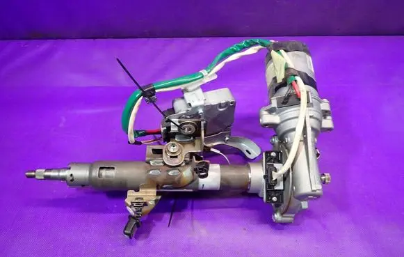 Toyota Yaris Power steering pump