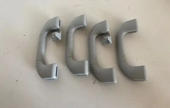 Mercedes-Benz C W204 Rear interior roof grab handle A2048100151
