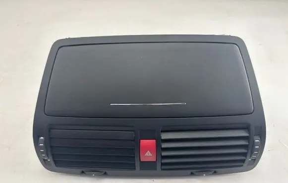 Skoda Octavia Mk2 (1Z) Dash center air vent grill 1Z0820951