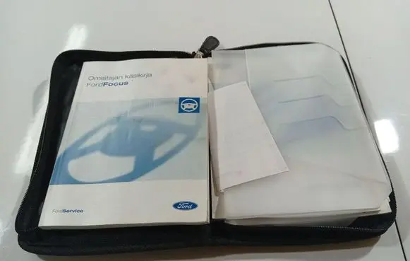 Ford Focus Owners service history hand book 
