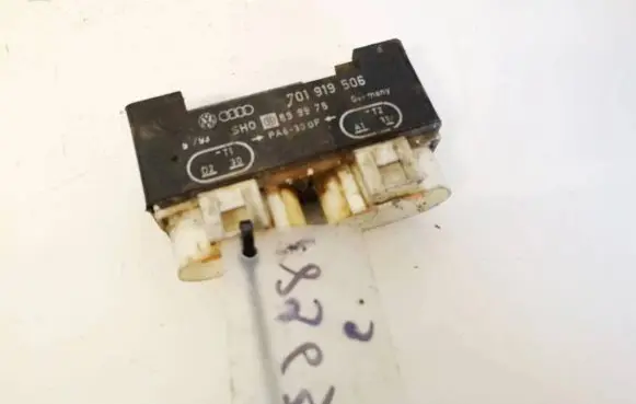 Coolant fan relay