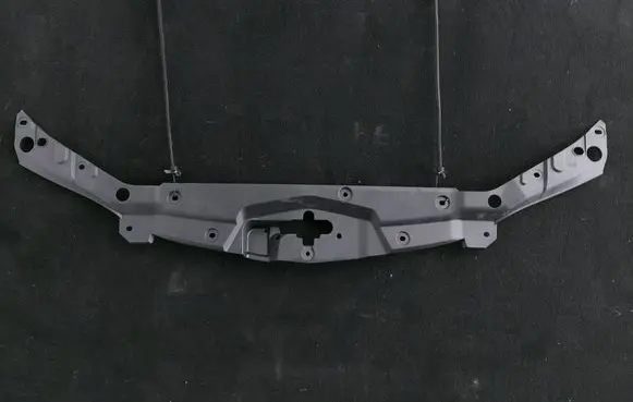 Top upper radiator support slam panel