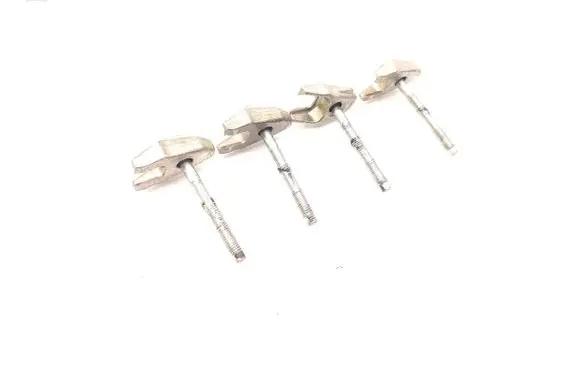 Nissan Qashqai+2 Fuel Injector clamp holder 