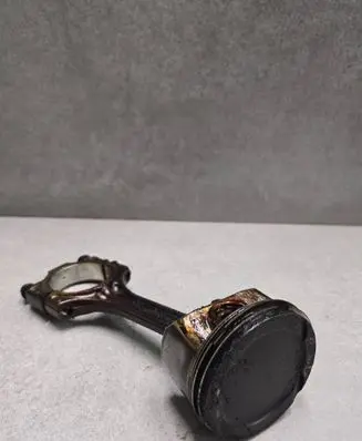 Volkswagen Polo V 6R Piston with connecting rod 032T