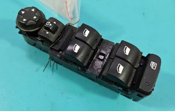Peugeot 308 Electric window control switch 96788264ZD IMPRK1596431