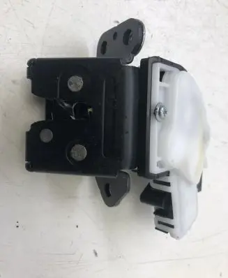 Mazda CX-5 II Tailgate/trunk/boot lock/catch/latch A8630