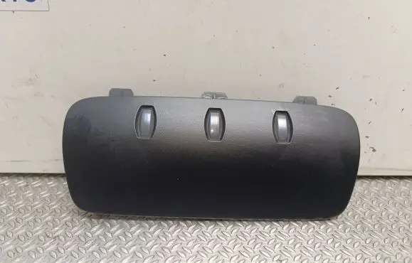 Nissan e-NV200 Other devices 250204FJ0A 01302017 14711