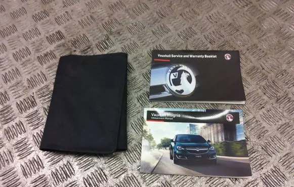 Opel Insignia A Owners service history hand book 