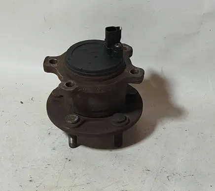 Ford Mondeo MK IV Front wheel bearing hub 