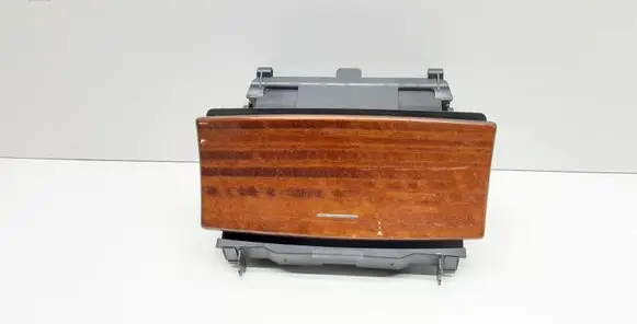 Ashtray (front)