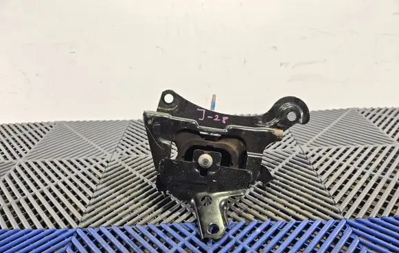 Toyota Corolla E210 E21 Engine mount bracket AVB9221
