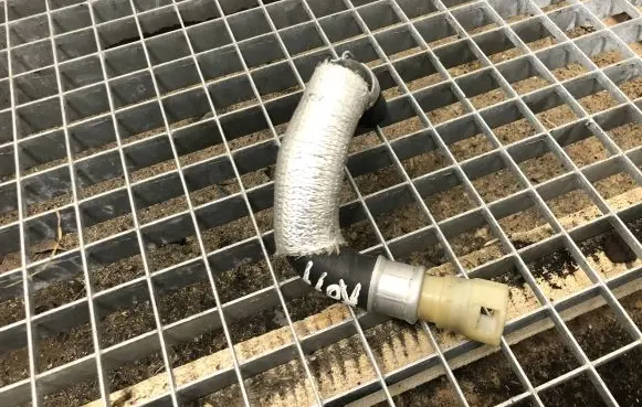 Ford Mustang VI Engine coolant pipe/hose