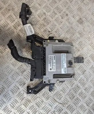 Jeep Cherokee Engine control unit/module 05150681AB