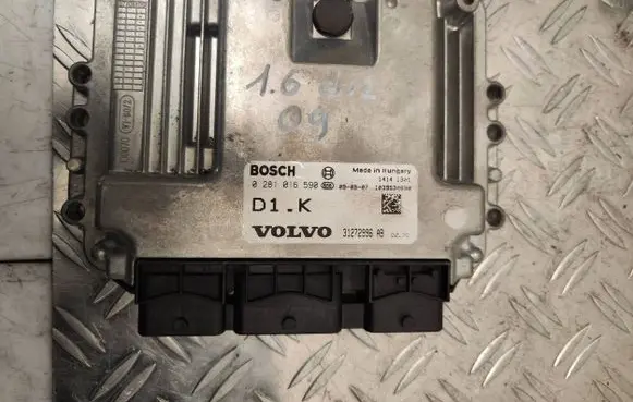 Volvo V50 Engine control unit/module 31272996ab 14141301 1039S30890