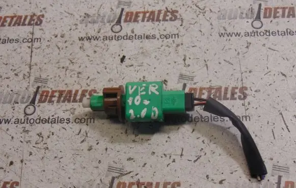 Toyota Verso Brake pedal sensor switch F80CS53