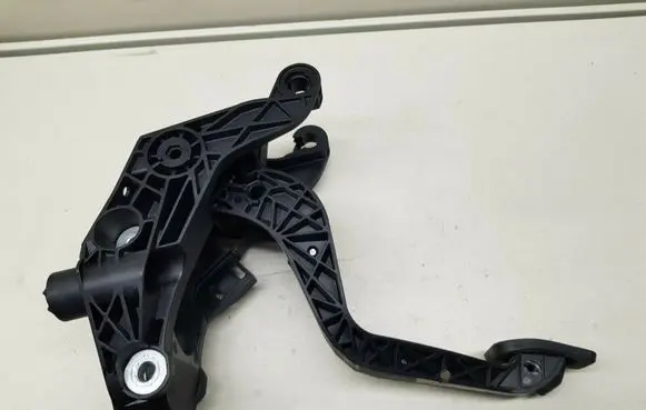 Clutch pedal