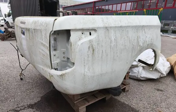 Mitsubishi L200 Pickup box 