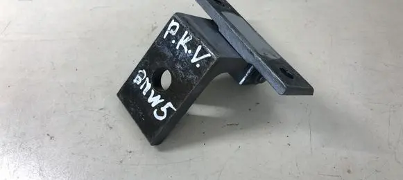 BMW 5 E60 E61 Front door upper hinge 7068073