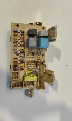 Toyota Avensis T250 Fuse module 1480352999 03112608580902