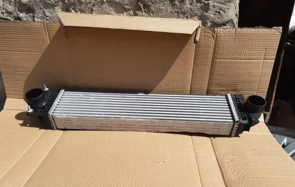 Ford Mondeo MK V Intercooler radiator DG936K775CC