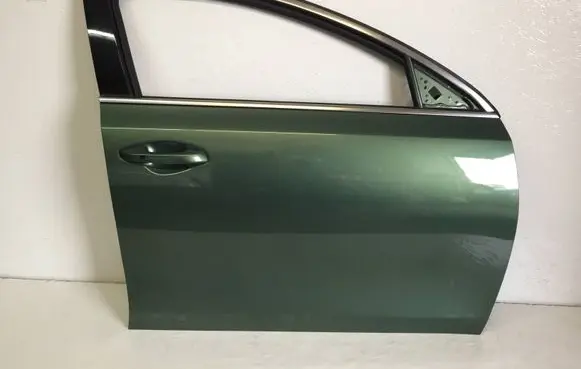 KIA Ceed Front door