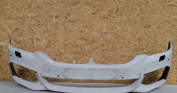 BMW 5 G30 G31 Front bumper 8070201