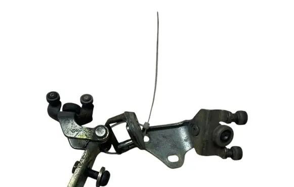 Volkswagen II LT Sliding door upper roller guide/hinge 9017601347 9017601047