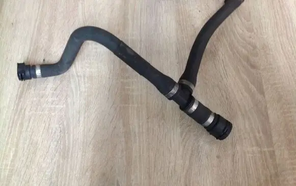 BMW 5 E60 E61 Engine coolant pipe/hose 738000765